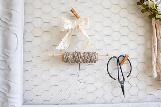 DIY Wall Decoration with Metkix Lint Rollers